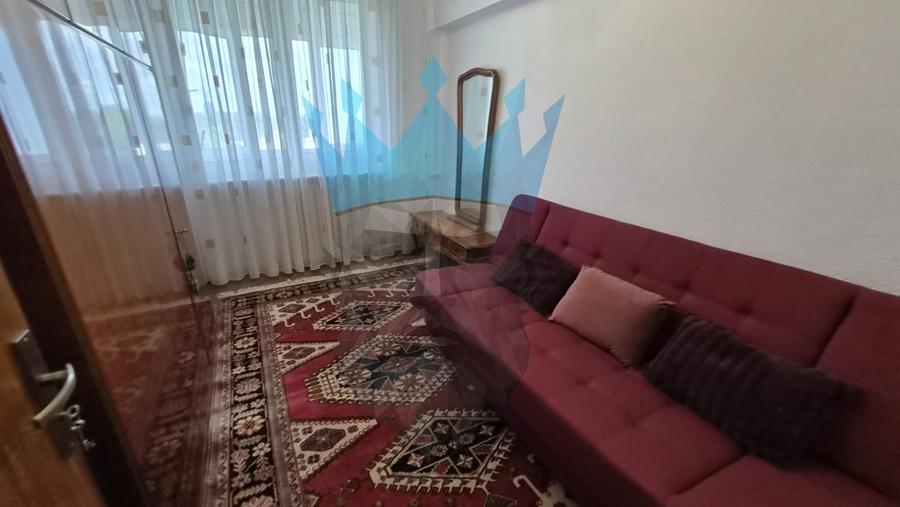 Apartament cu 3 camere decomandat, mobilat în 1 Mai
