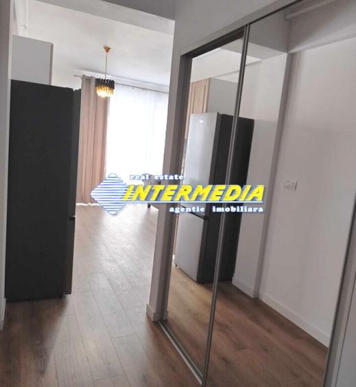 Apartament cu 3 camere decomandat, mobilat în Cetate