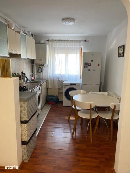 Inchiriere apartament 2 camere decomandat, etaj 3, loc de parcare, Cet - 1