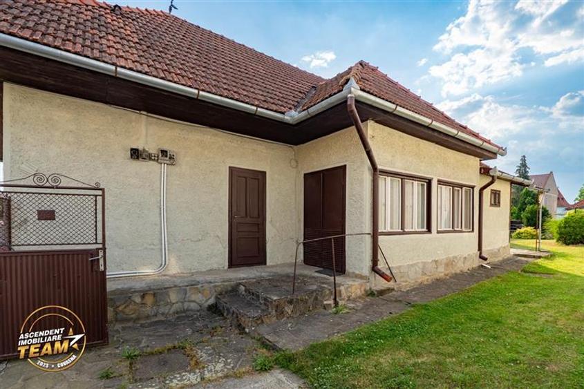 Casă individuală cu 2 camere cu Canalizare în Central
