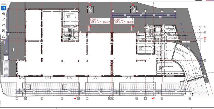 Spațiu comercial, de 1,150 mp, în Vitan Mall