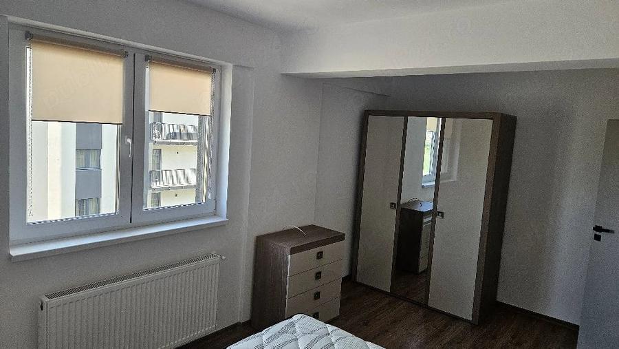 Apartament cu 2 camere semidecomandat în Triaj