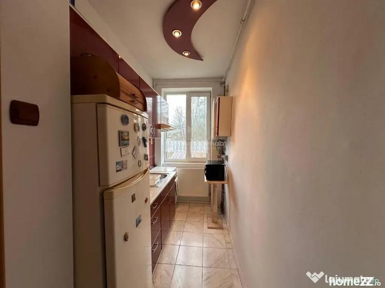 Apartament cu 2 camere decomandat în Marginea