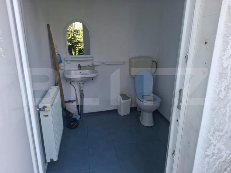 Spațiu comercial, de 25 mp, în Central