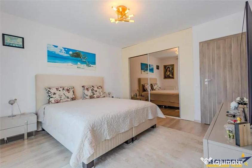 Casă cu 4 camere cu Teren 333 Mp în IAR