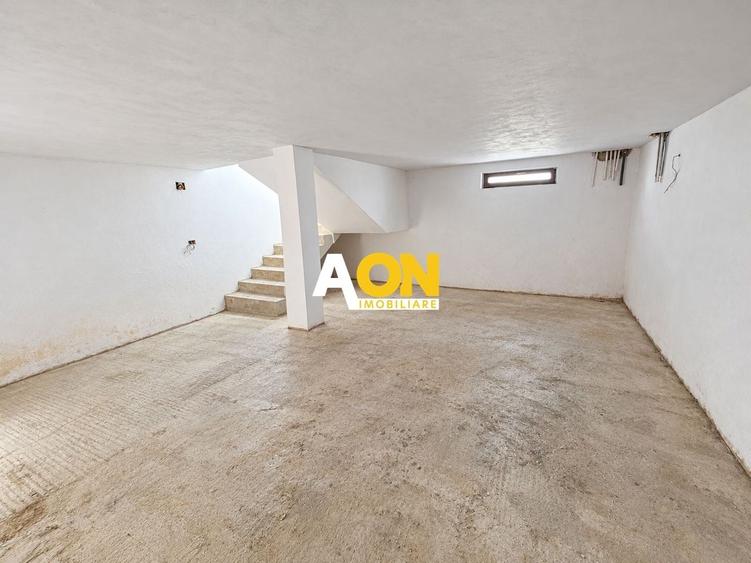 Casă individuală cu 5 camere cu Canalizare în Micești