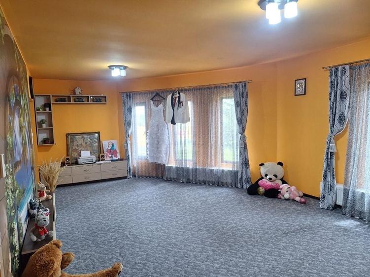 Casă cu 4 camere cu Teren 1325 Mp în Belciugatele