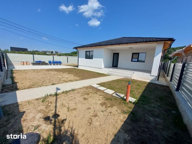 Casă cu 4 camere cu Teren 440 Mp în Central