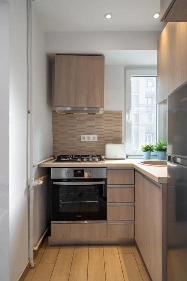 Apartament cu 2 camere semidecomandat în Calea Victoriei