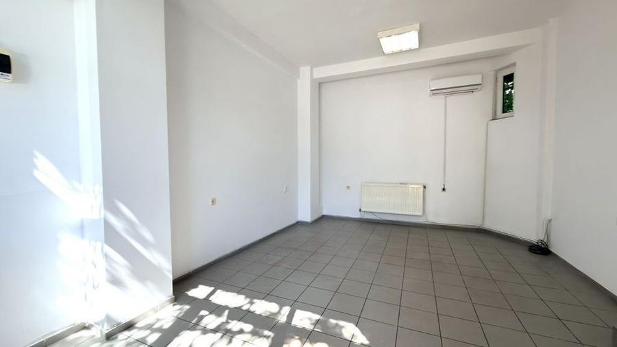 Spațiu comercial, de 25 mp, în Ultracentral