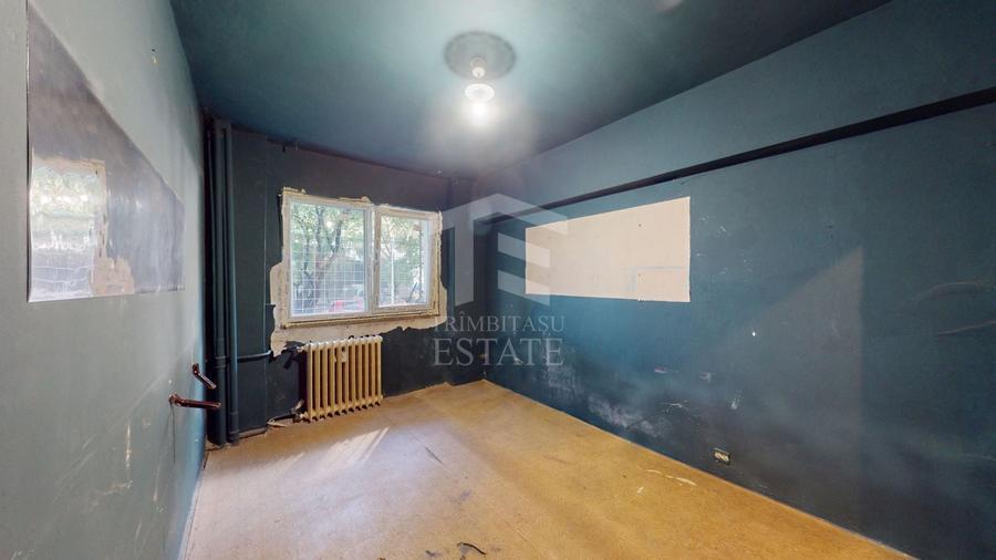 Apartament cu 3 camere decomandat în Colentina
