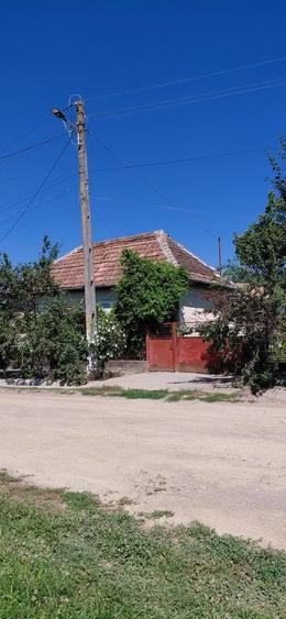 Casă cu 4 camere în Suplac