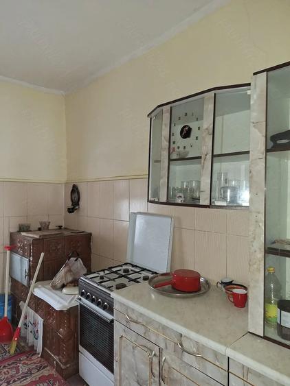 Casă cu 4 camere în Stejaru