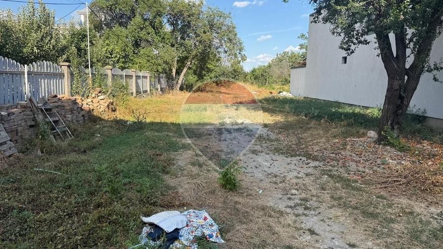 Teren Construcții intravilan de 1252 mp, în Bahne