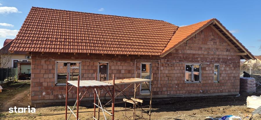 Casă cu 4 camere cu Teren 600 Mp în Sângeorgiu de Mureș