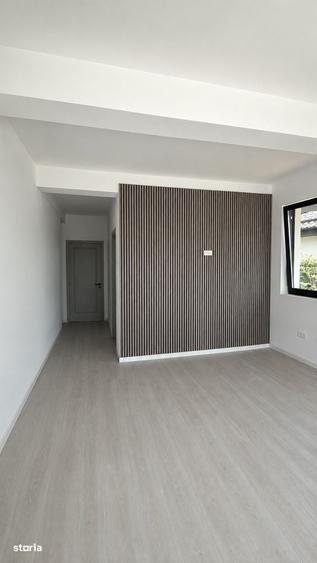 Casă cu 4 camere în Crevedia