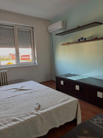 Garsonieră decomandată în Nufărul