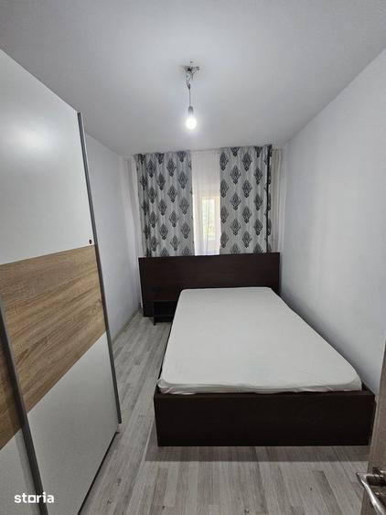 Apartament cu 3 camere decomandat în Păcurari