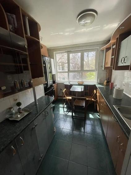 Apartament cu 3 camere decomandat în Gorjului