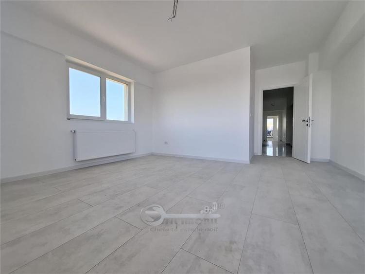 Apartament cu 3 camere decomandat în Galata