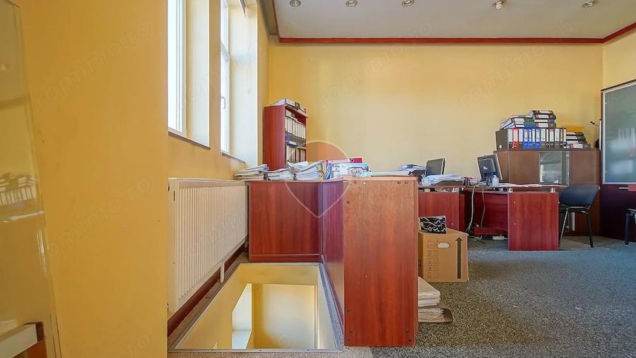 Spațiu comercial, de 120 mp, în Blumăna