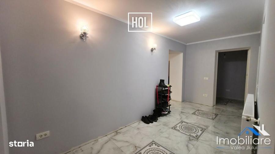 Casă cu 4 camere în Petros