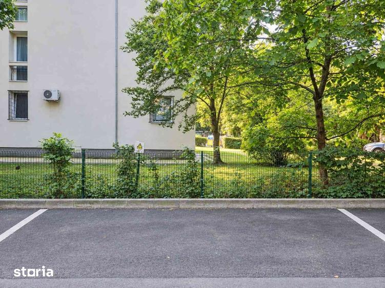 Apartament cu 3 camere, mobilat în Titan