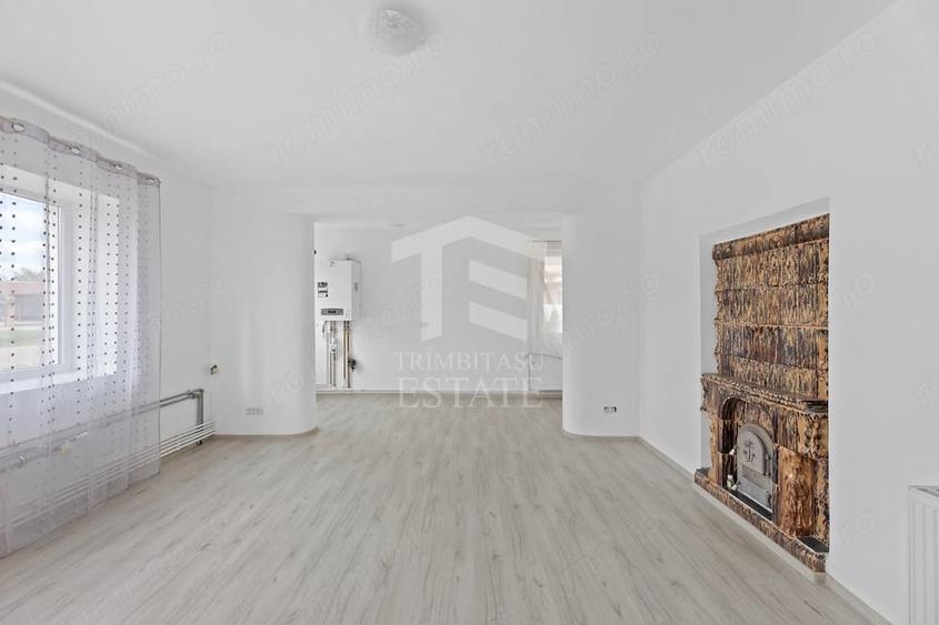 Casă cu Teren 1446 Mp în Macea