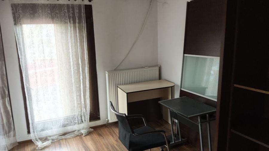 Garsonieră semidecomandată în Lipovei