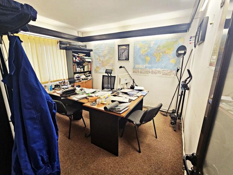 Apartament cu 4 camere decomandat în Păcurari
