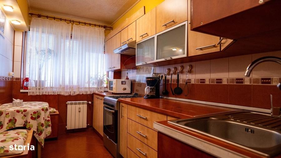 Apartament cu 3 camere decomandat în Ferdinand