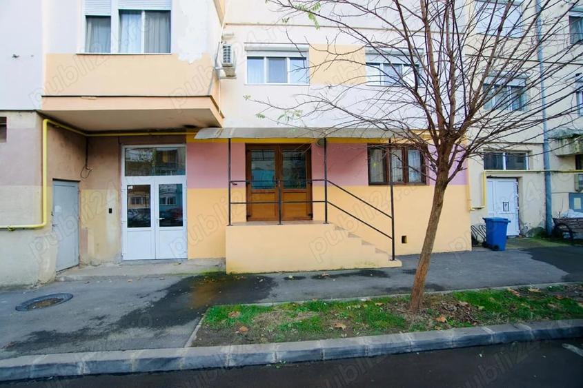 Spațiu comercial, de 100 mp, în Central