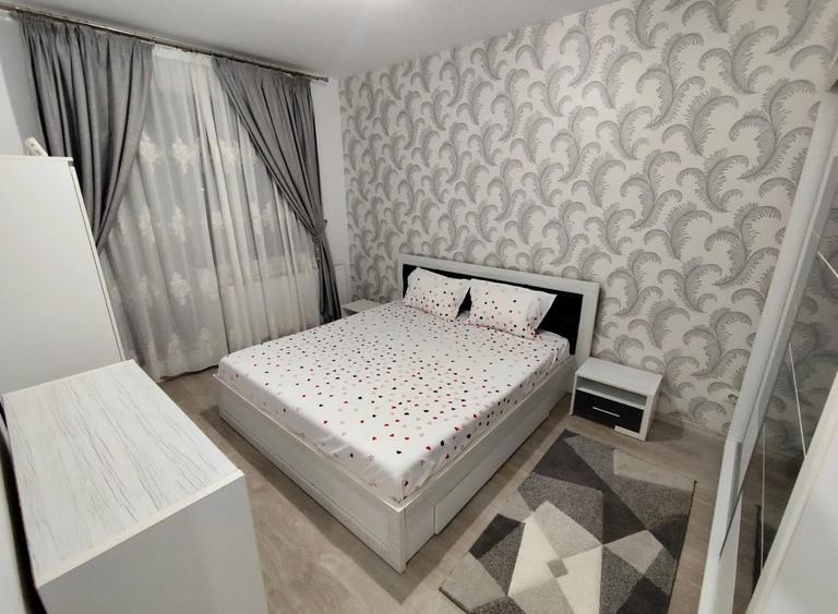 Apartament cu 2 camere decomandat în Drumul Taberei