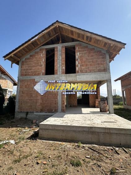 Casă individuală cu 4 camere cu Canalizare în Ampoi 3
