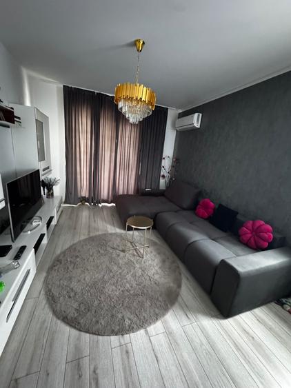 Apartament cu 3 camere decomandat în Chiajna