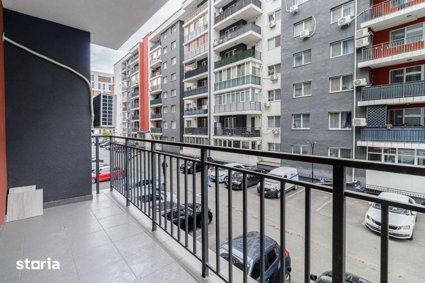Apartament cu 3 camere în Apărătorii Patriei