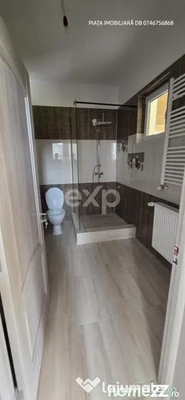 Casă cu 8 camere cu Teren 1388 Mp în Voinești
