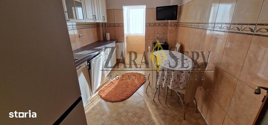 Apartament cu 3 camere decomandat în Cantacuzino