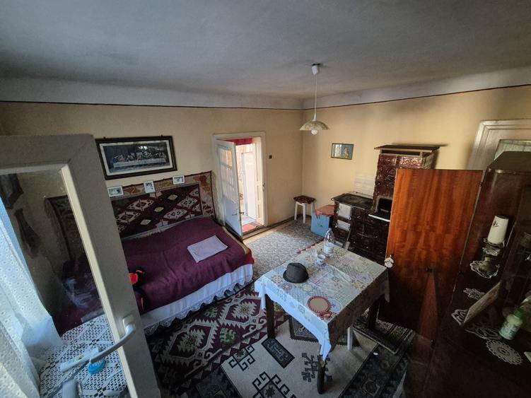 Casă cu 3 camere în Lechința