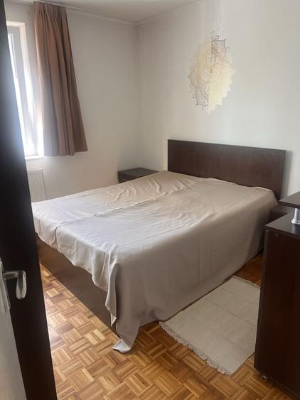 Apartament cu 2 camere semidecomandat în Rogerius