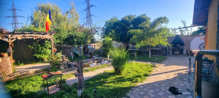 Casă individuală cu 4 camere cu Piscina în Bariera Vâlcii