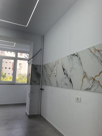 Apartament cu 2 camere decomandat în Berceni