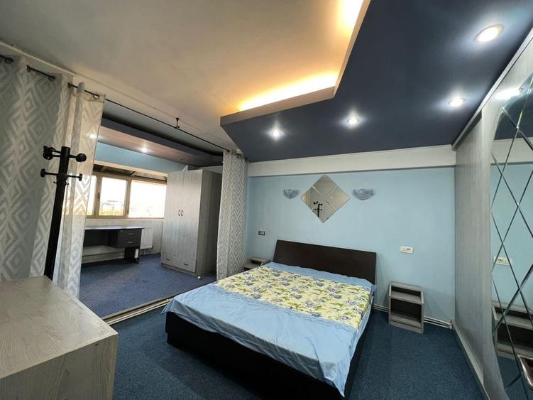 Apartament cu 4 camere semidecomandat în Ultracentral