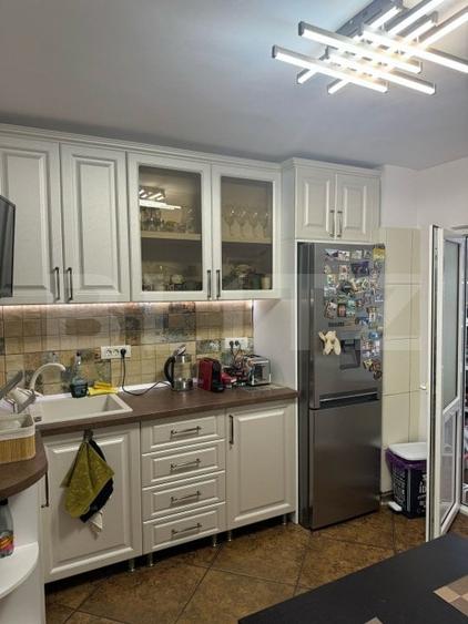 Apartament cu 4 camere decomandat, mobilat în Ultracentral