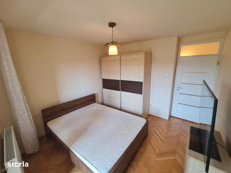Apartament cu 2 camere decomandat în Băncilor