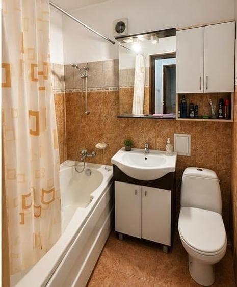 Apartament cu 4 camere decomandat, mobilat în Rahova