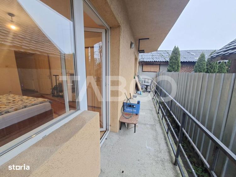 Apartament cu 3 camere decomandat, mobilat în Turnișor
