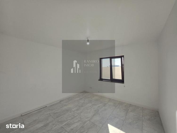 Casă cu 6 camere cu Teren 300 Mp în Central