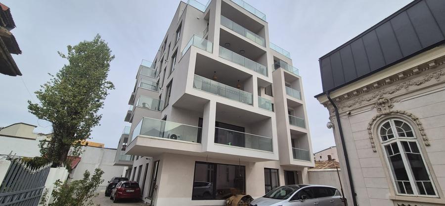 Apartament cu 2 camere semidecomandat în Calea Călărașilor