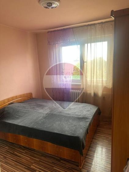 Apartament cu 2 camere semidecomandat în Rogerius